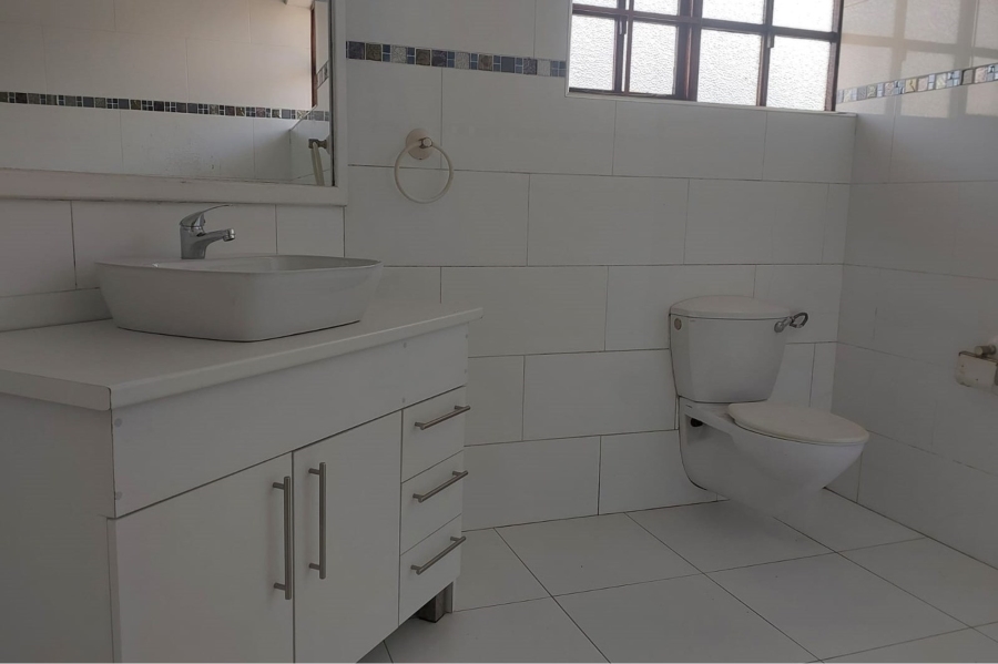 3 Bedroom Property for Sale in Uitenhage Upper Central Eastern Cape